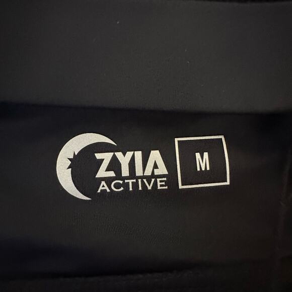 Zyia Sports Bra Womens Medium Black Camo Reflective Brilliant Unpadded NEW Gym - Picture 7 of 12
